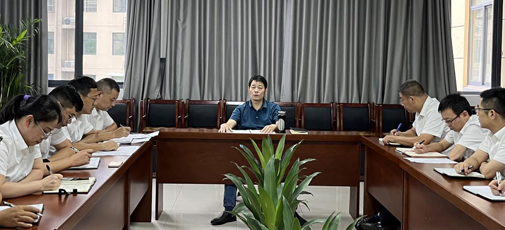 城建投公司黨支部召開黨員（擴(kuò)大）會議暨酒駕、醉駕等違法犯罪行為警示教育集體談話會